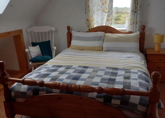 6 Bed - Sleeps 12 - Pets - Garden - Parking * Clifden