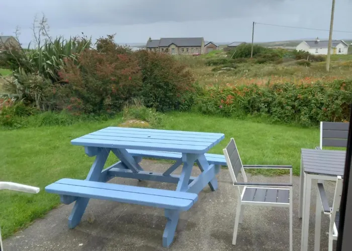 6 Bed - Sleeps 12 - Pets - Garden - Parking